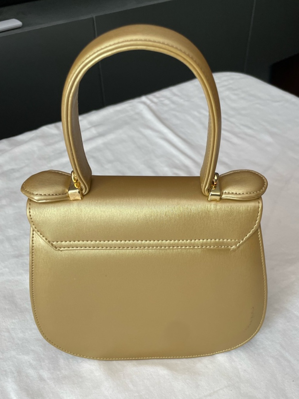 Vintage Metallic Gold Top-Handle Evening Mini Bag - Picture 3 of 10